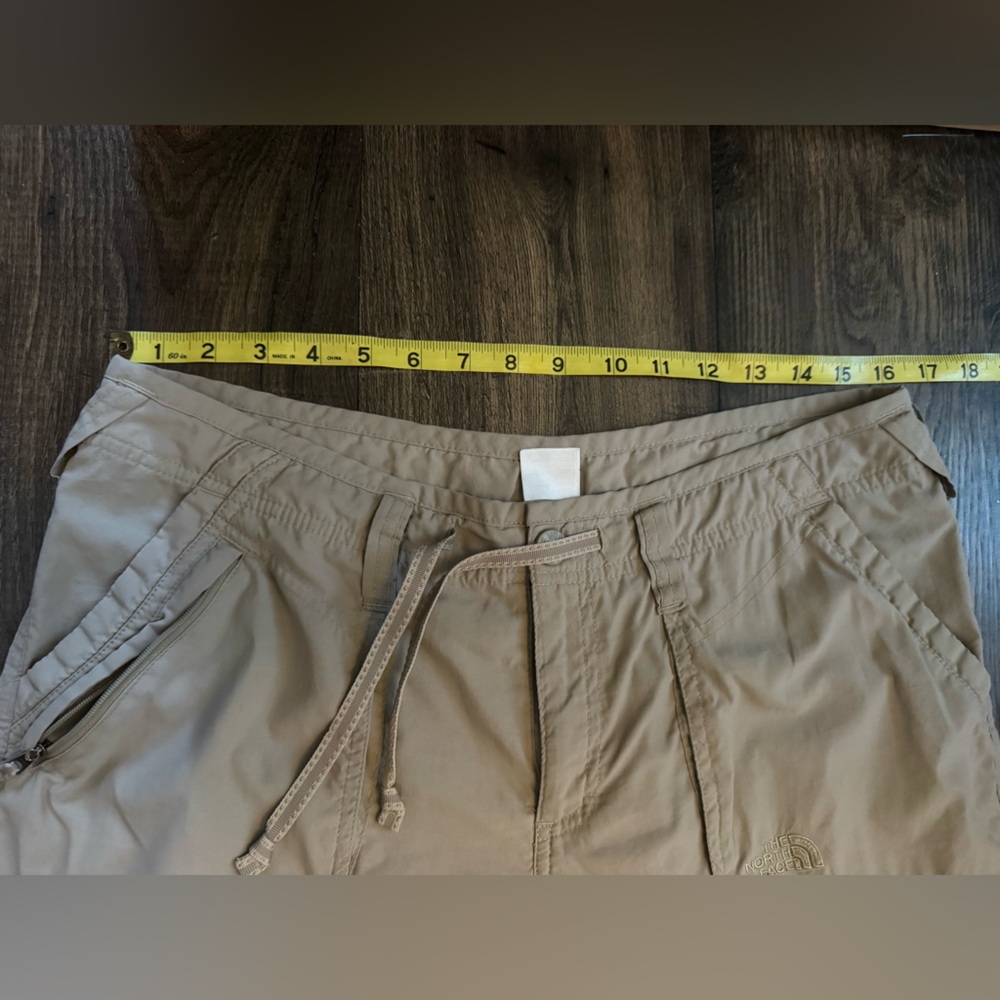 The North Face Women’s Hiking Pants – Size 12 (Regular) – Lightweight Tan - Picture 9 of 12